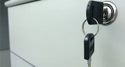 Super Locksmith Service Chicago, IL 312-288-7592 - unlocking-file-cabinet